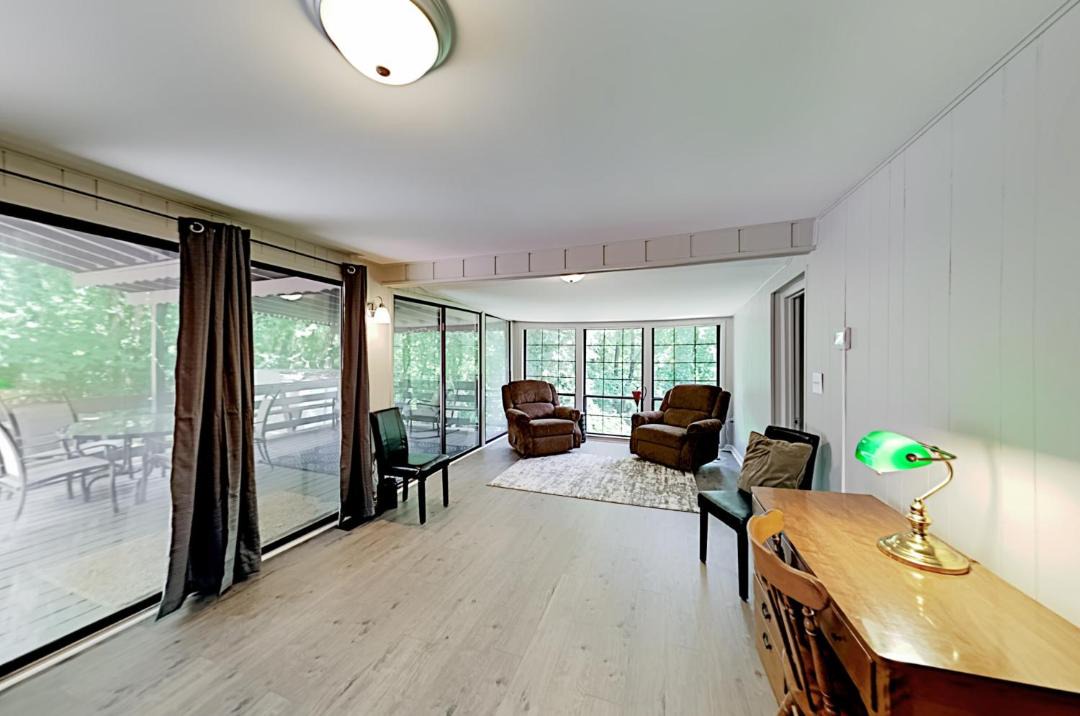 Photo of Livingroom in Woodfin