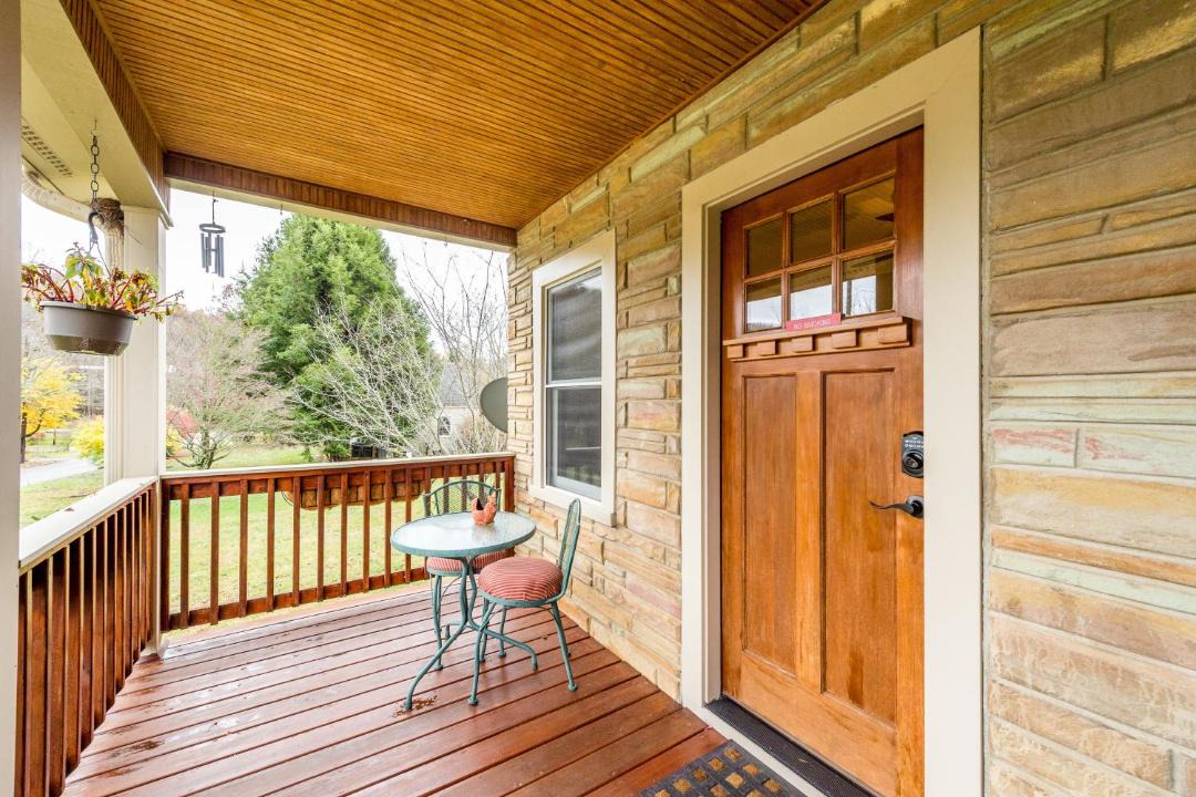 Photo of Patio Balcony in Black Mountain