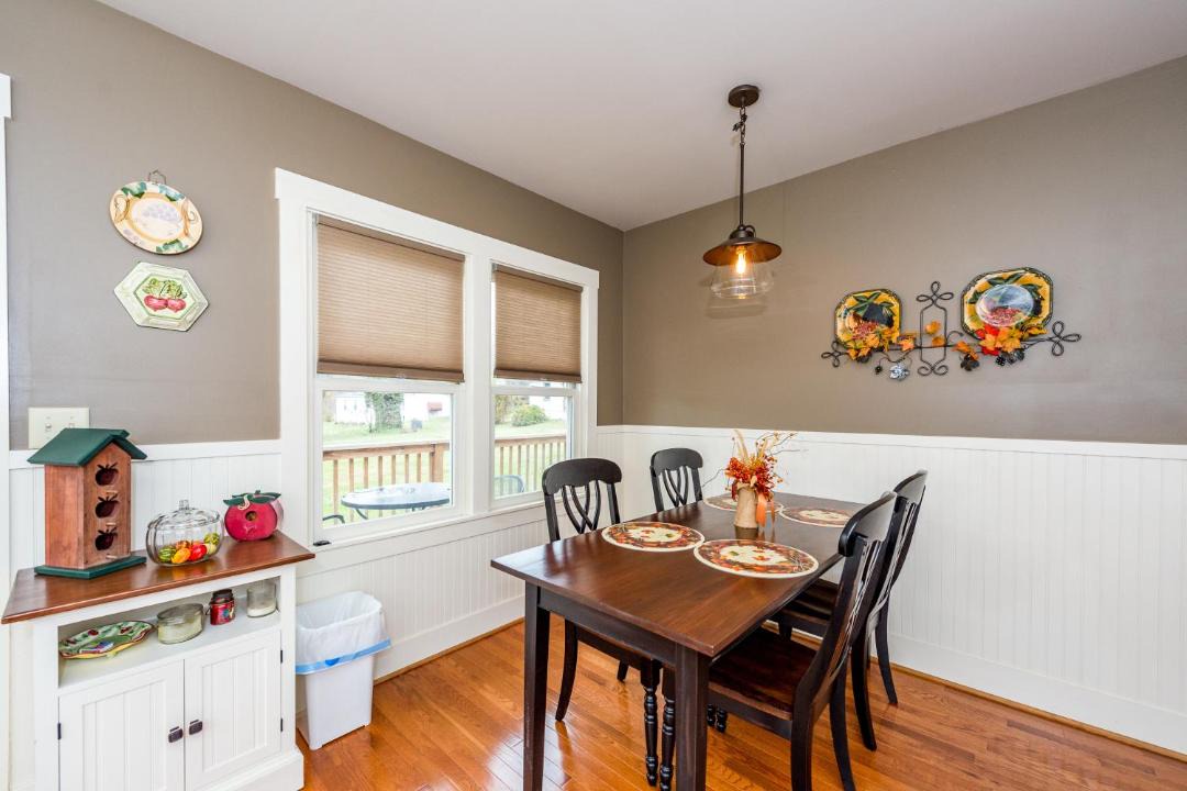 Photo of Livingroom in Black Mountain