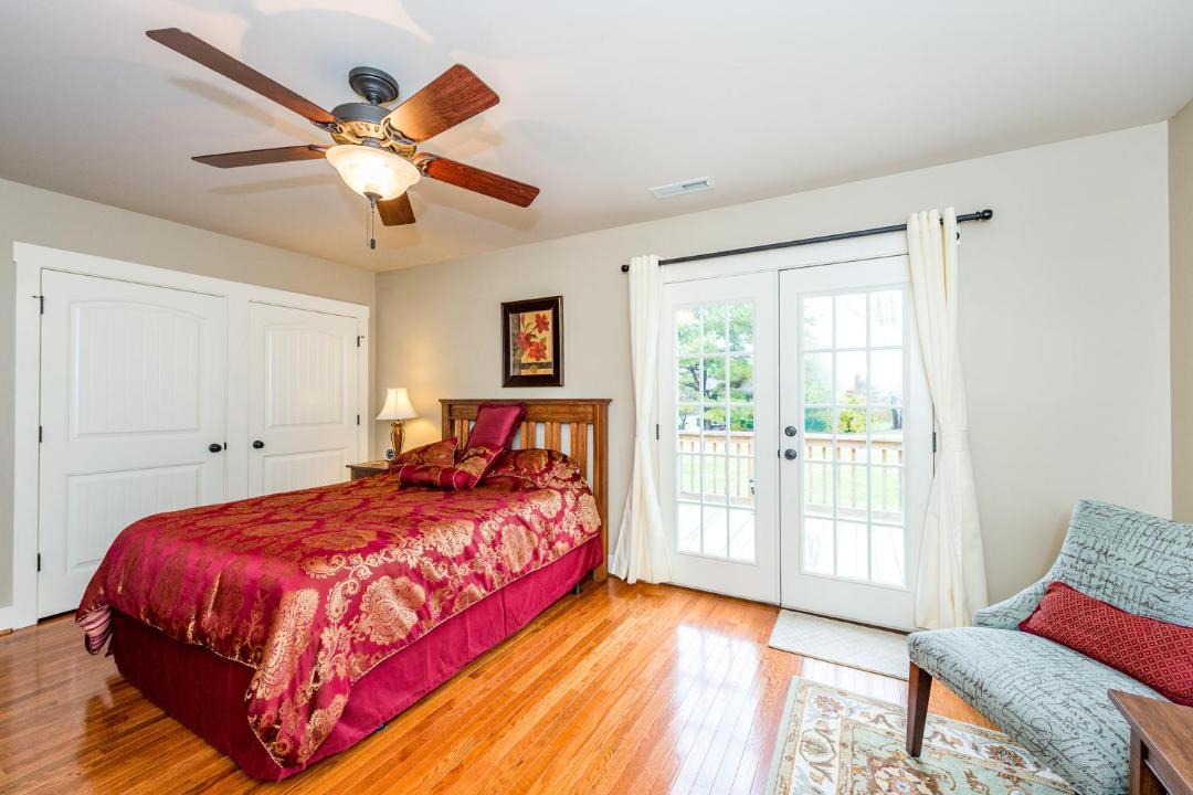 Photo of Bedroom in Black Mountain