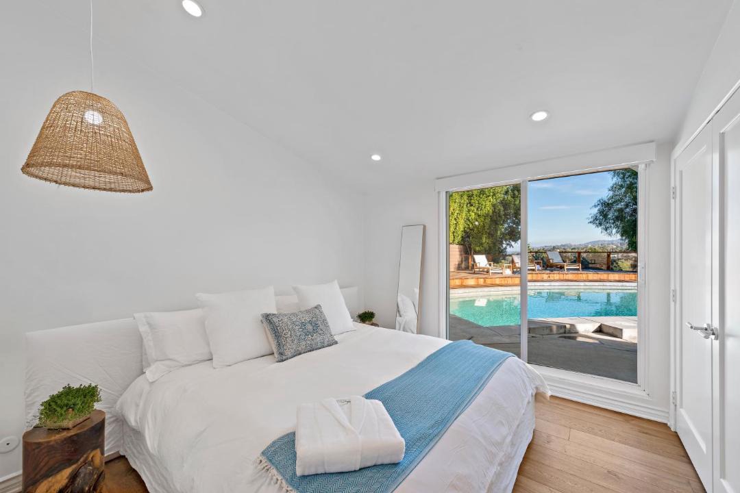 Photo of Bedroom in Woodland Hills