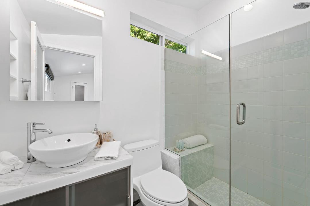 Photo of Bathroom in Woodland Hills