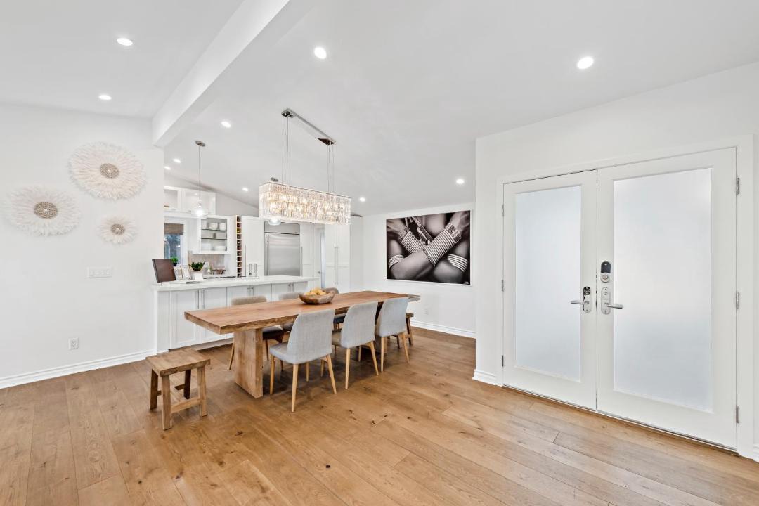 Photo of Livingroom in Woodland Hills