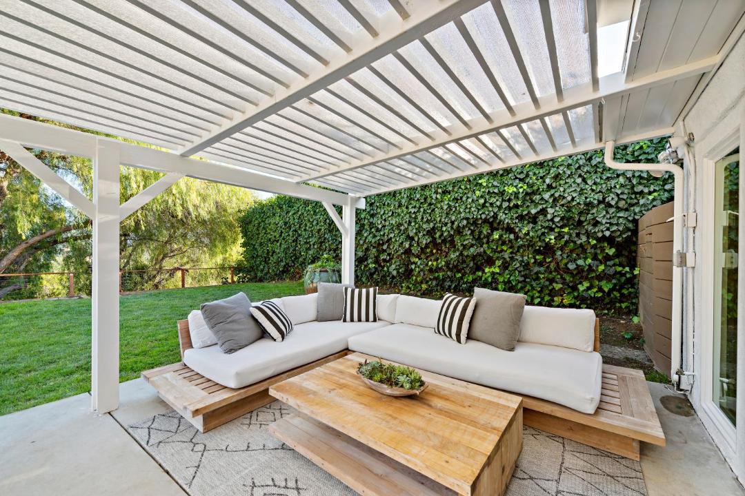 Photo of Patio Balcony in Woodland Hills