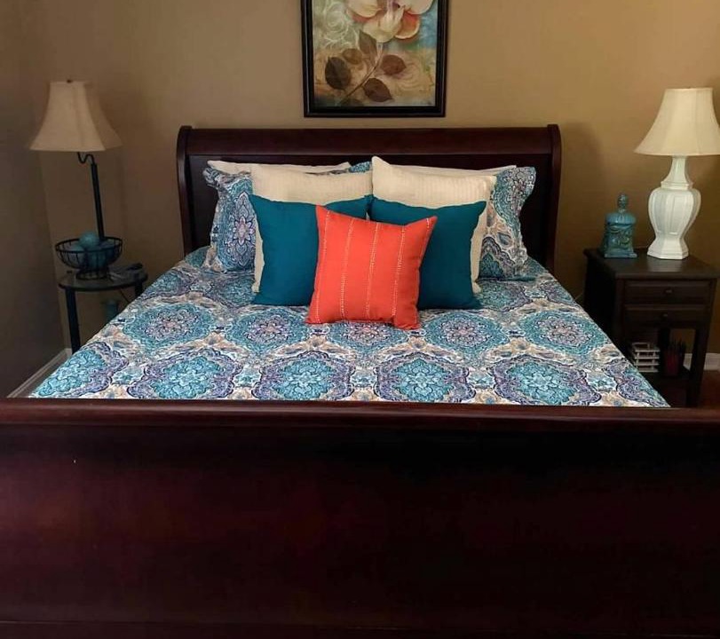 Photo of Bedroom in Woodland Hills