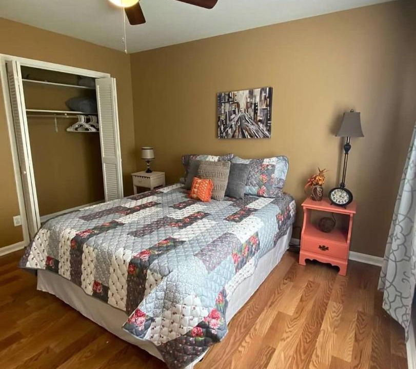 Photo of Bedroom in Woodland Hills
