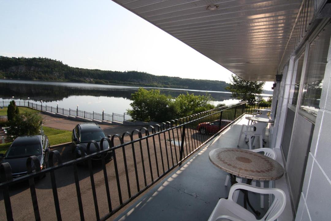 Photo of Patio Balcony in Chicoutimi