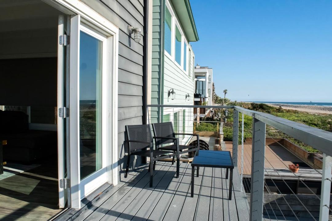 Photo of Patio Balcony in Sunset Beach
