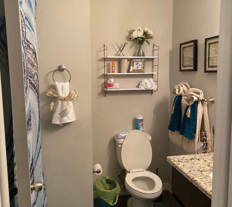 Photo of Bathroom in Orient Park