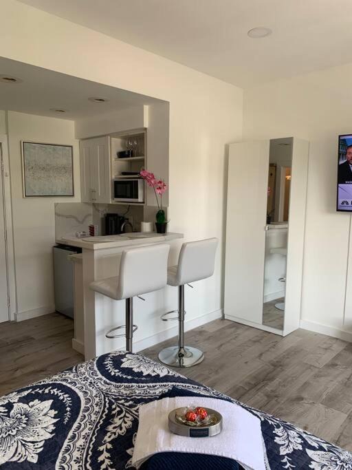 Photo of Livingroom in North Beach