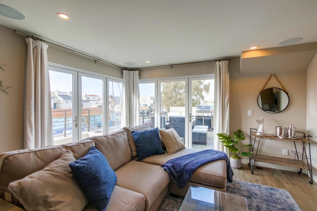 Photo of Livingroom in Mission Beach