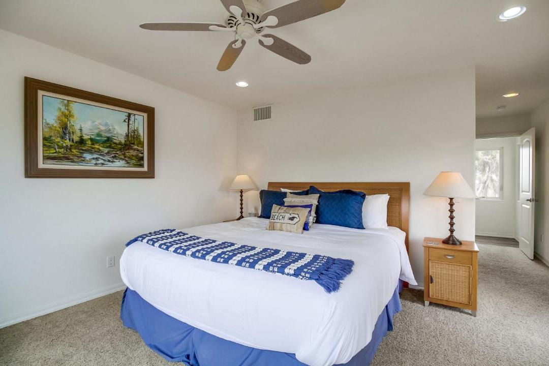 Photo of Bedroom in Pacific Beach
