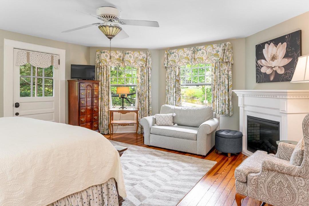 Photo of Bedroom in Historic Montford