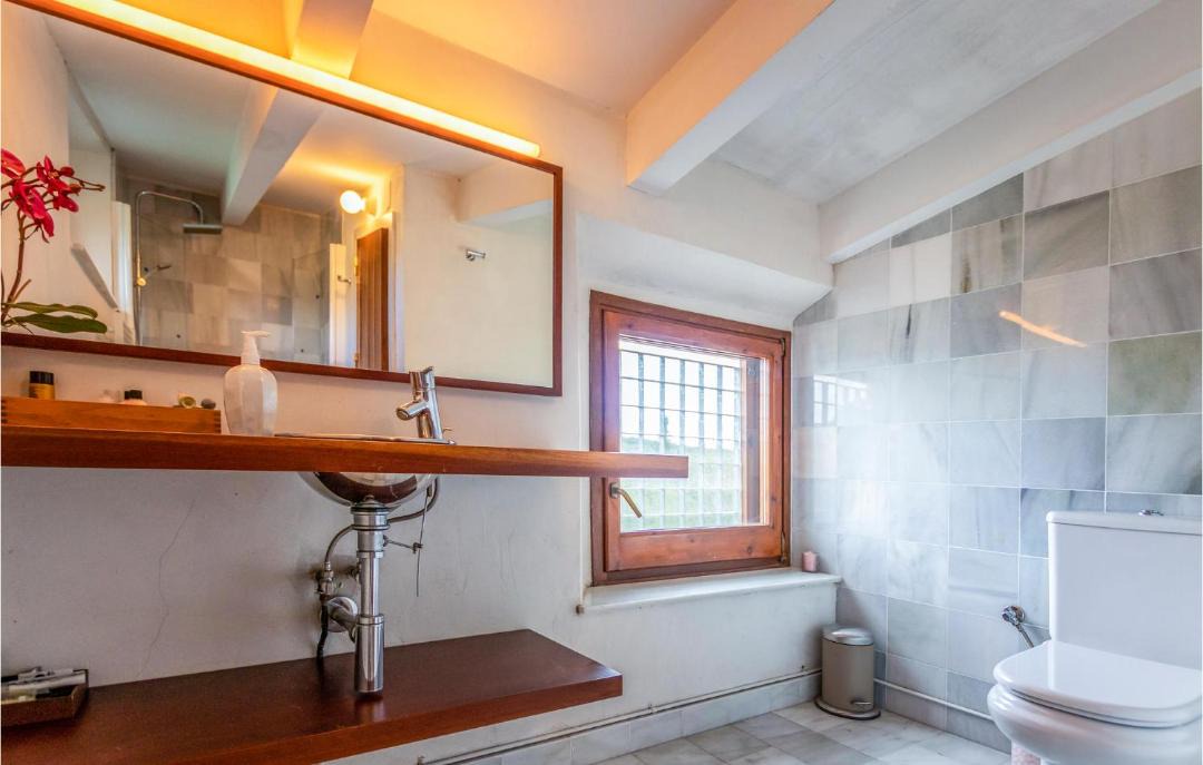 Photo of Bathroom in Galliners