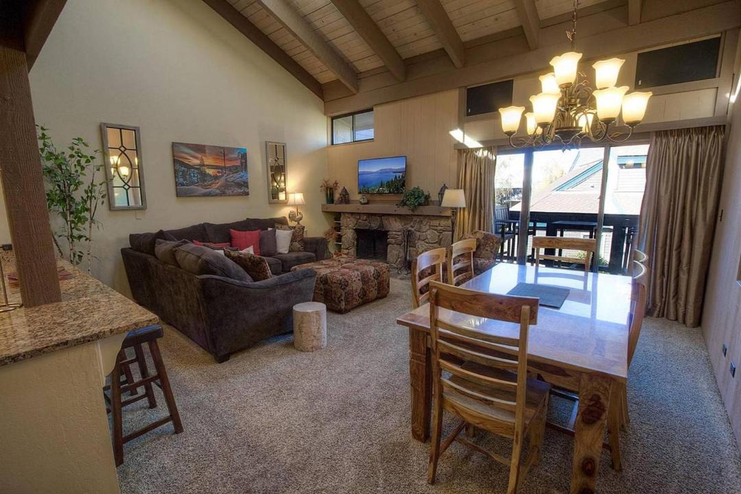 Photo of Livingroom in South Lake Tahoe