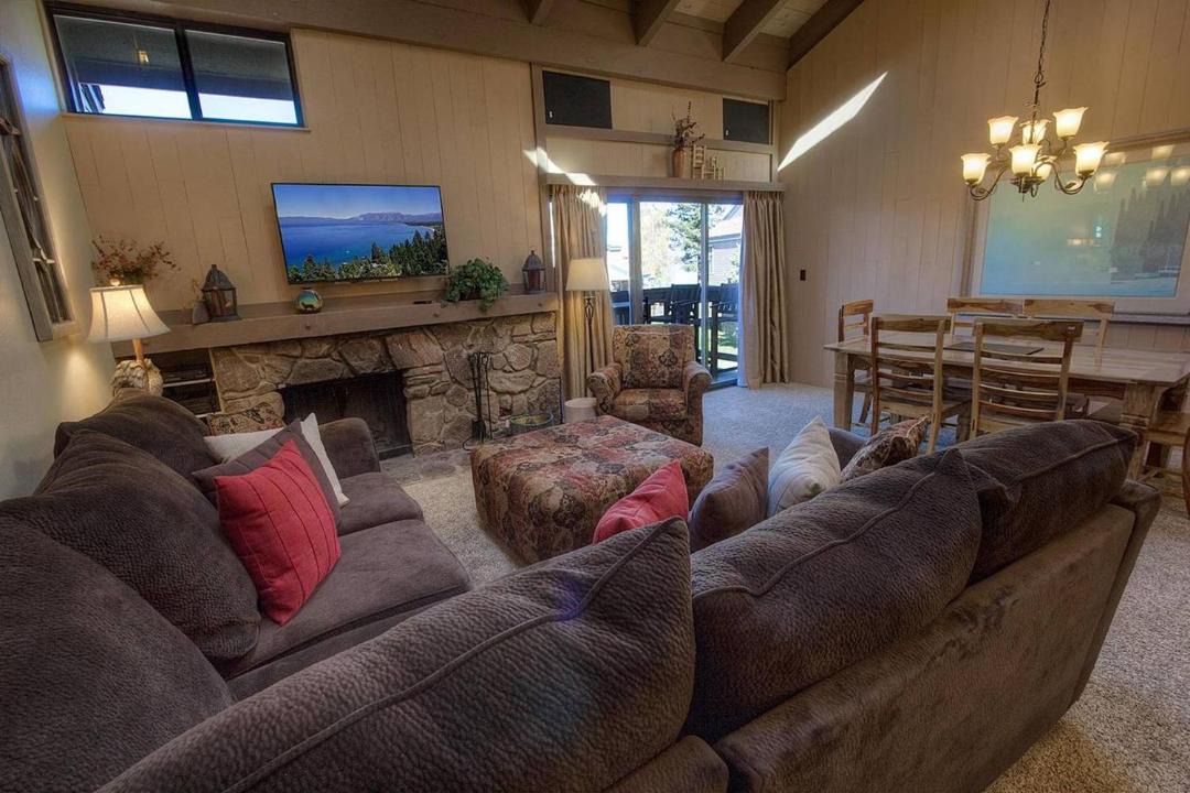 Photo of Livingroom in South Lake Tahoe