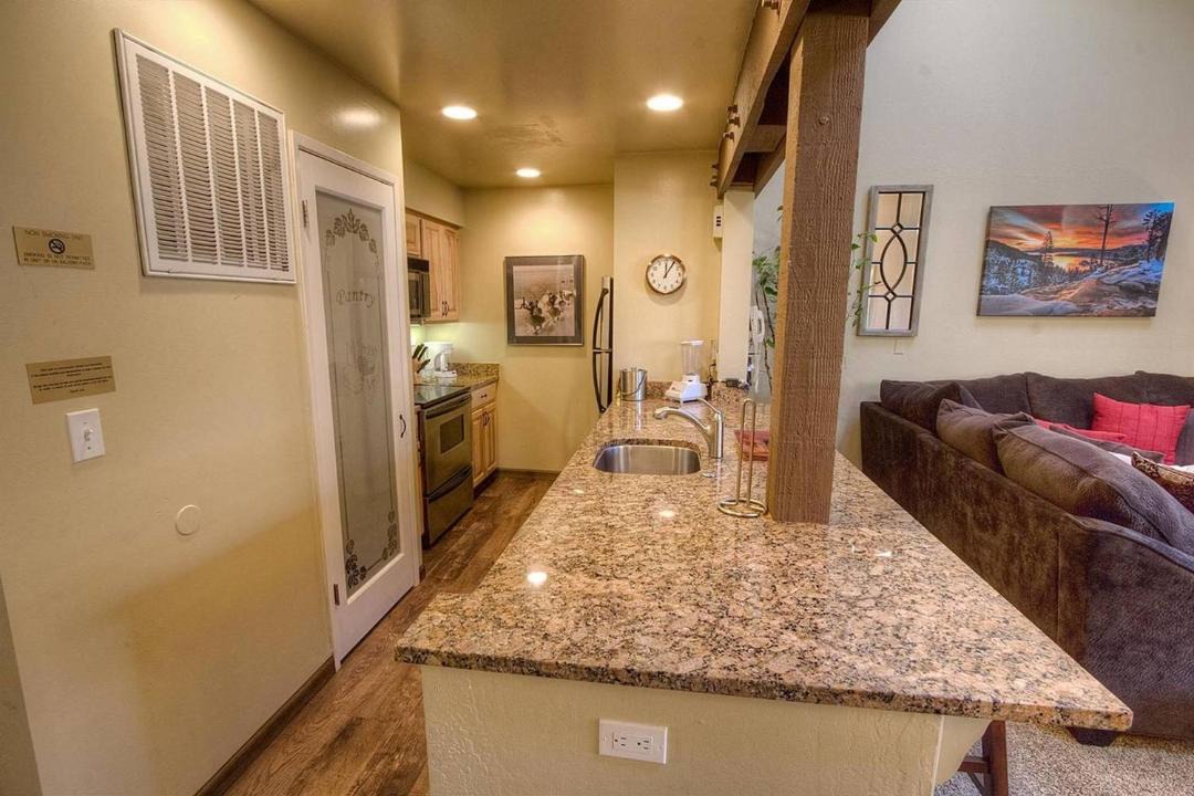 Photo of Livingroom in South Lake Tahoe