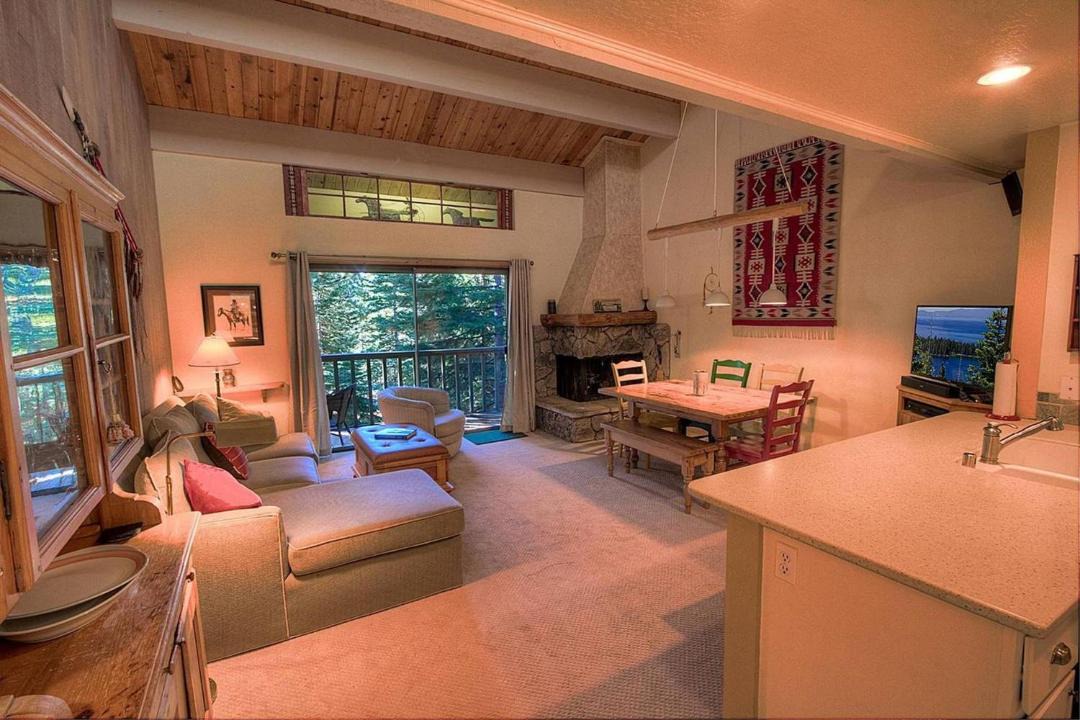 Photo of Livingroom in Kings Beach