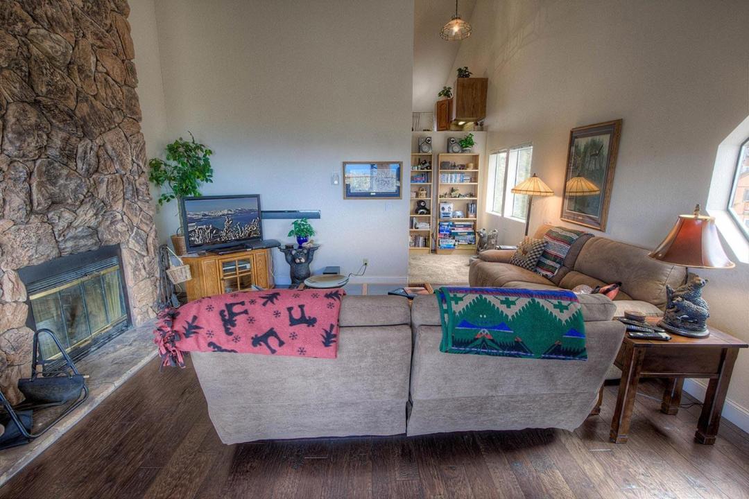 Photo of Livingroom in Tahoe Village
