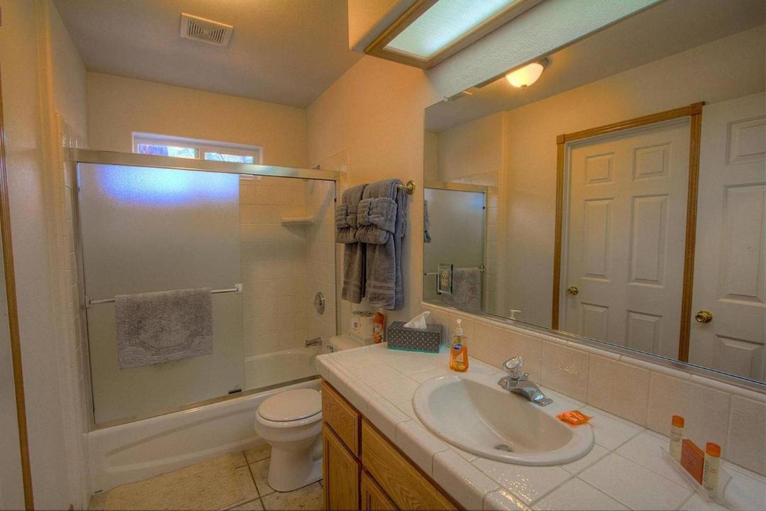 Photo of Bathroom in Pioneer Trail