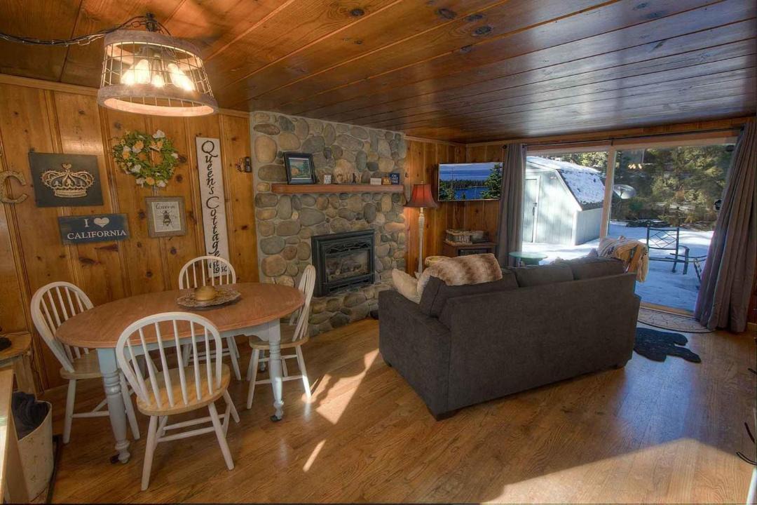 Photo of Livingroom in Al Tahoe