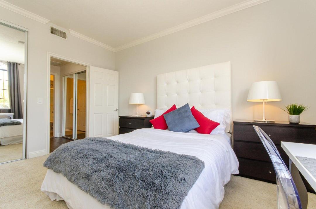 Photo of Bedroom in Beverly Grove