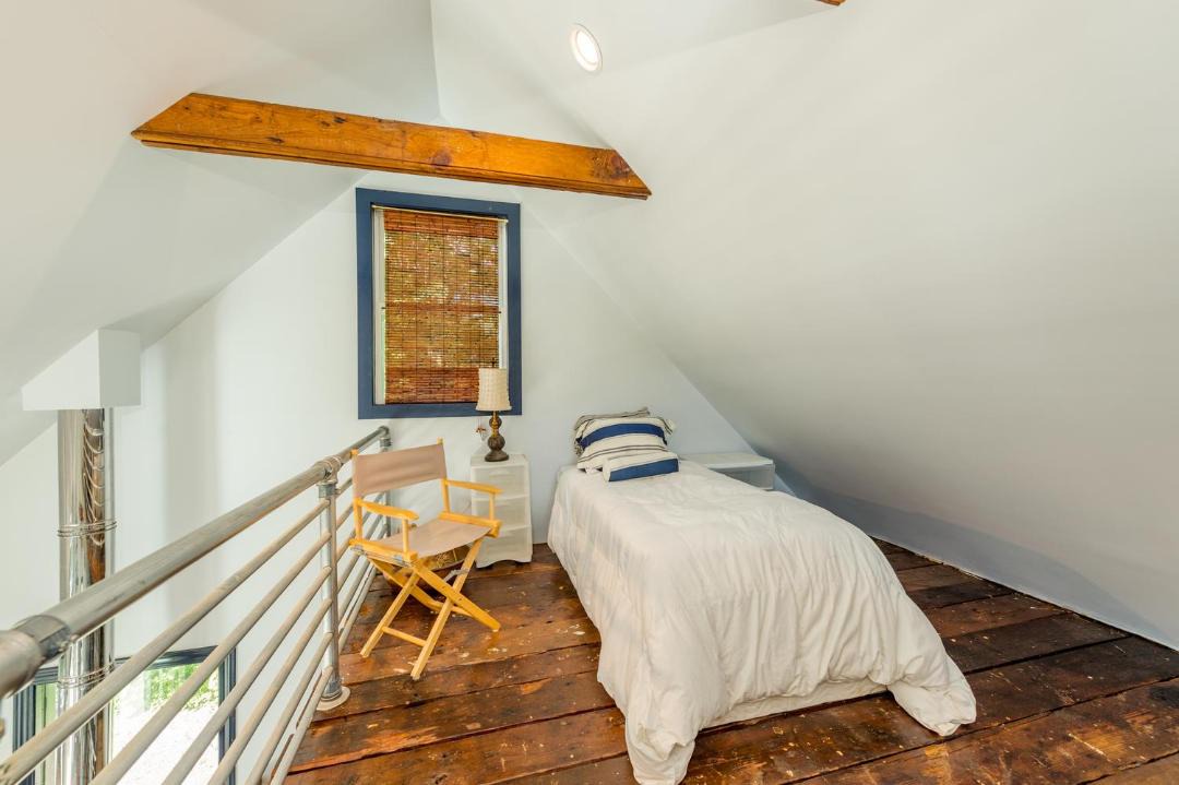 Photo of Bedroom in Celo