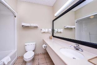 Photo of Bathroom in Wiggins