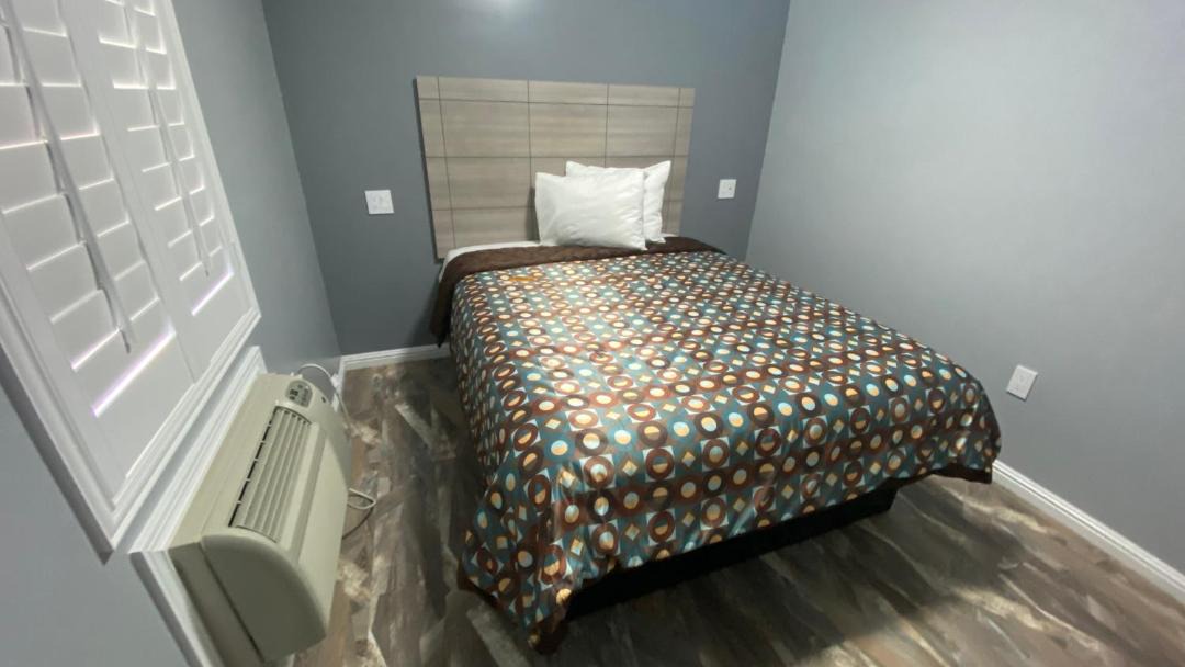Photo of Bedroom in South Gate