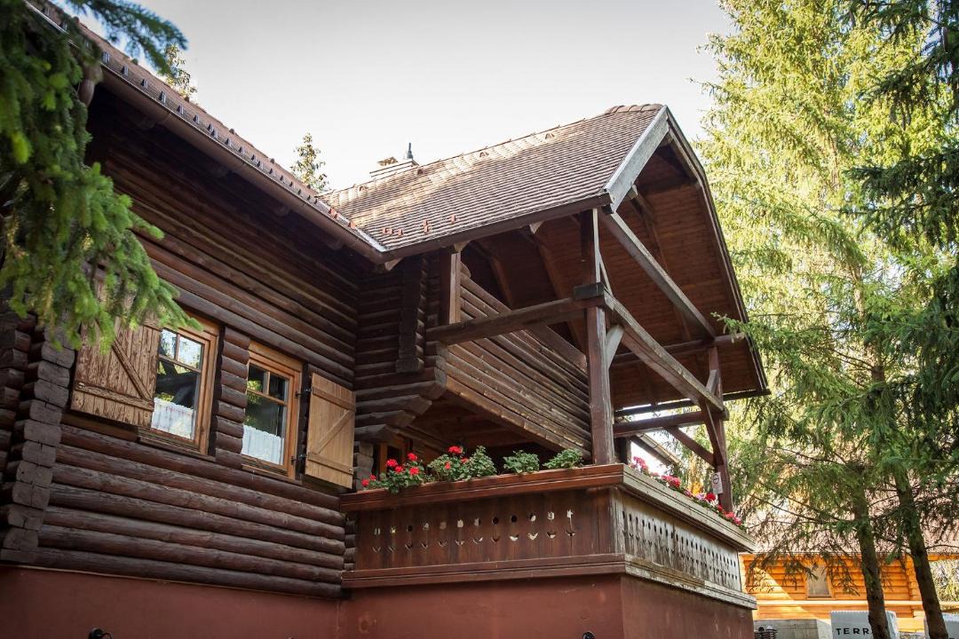 Photo of Buildings in Ispank