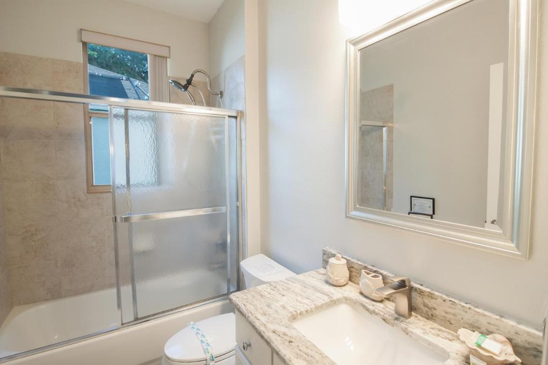 Photo of Bathroom in Ridgewood Lakes