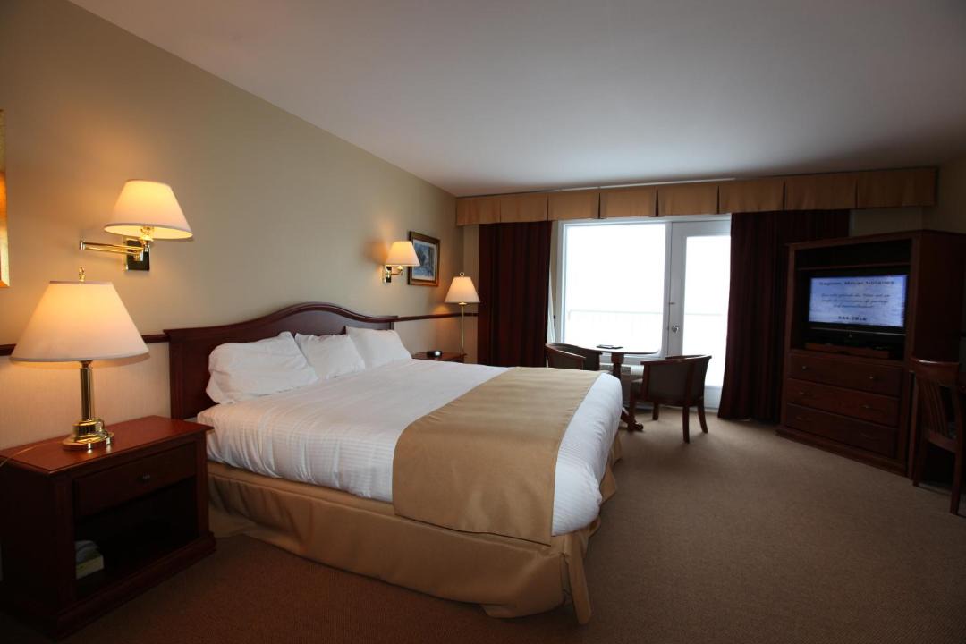 Photo of Bedroom in La Baie