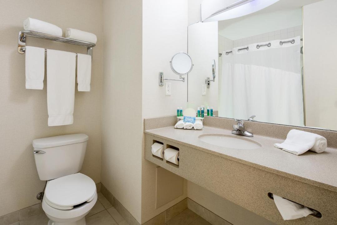 Photo of Bathroom in Dieppe