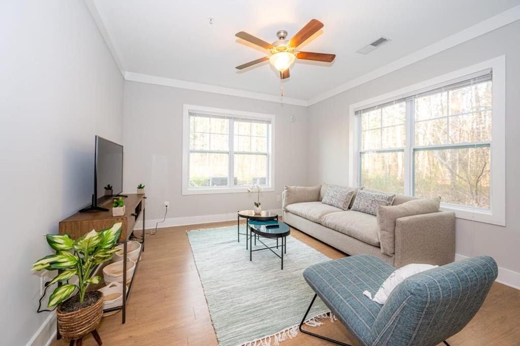Photo of Livingroom in Morrisville