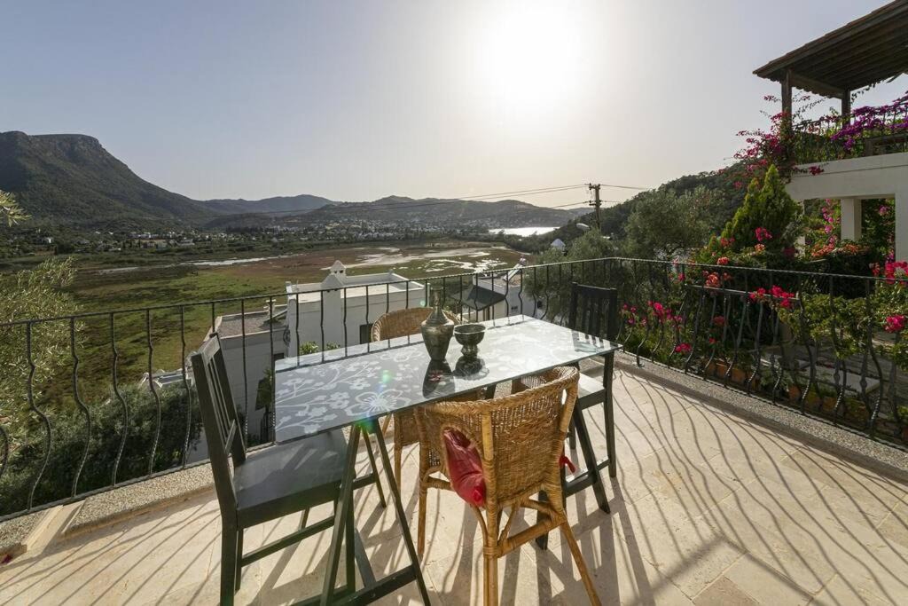 Photo of Patio Balcony in Golturkbuku