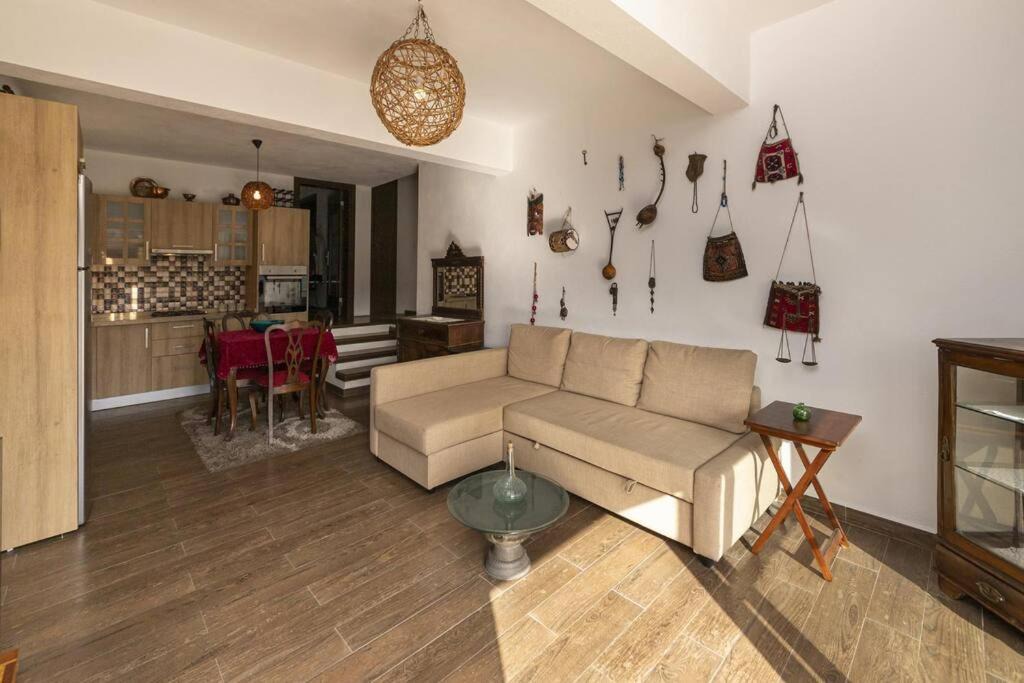 Photo of Livingroom in Golturkbuku
