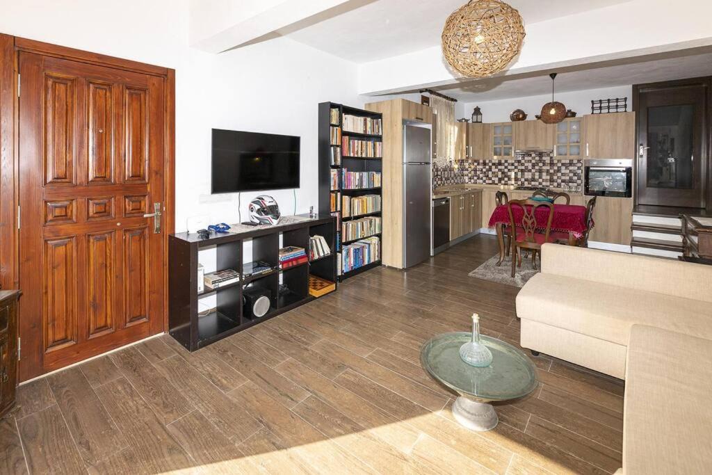 Photo of Livingroom in Golturkbuku