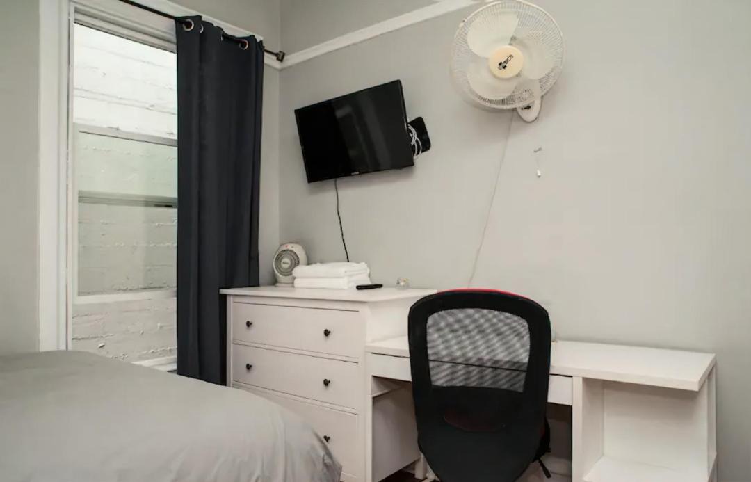 Photo of Bedroom in Theater District