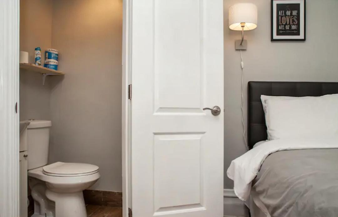 Photo of Bathroom in Theater District
