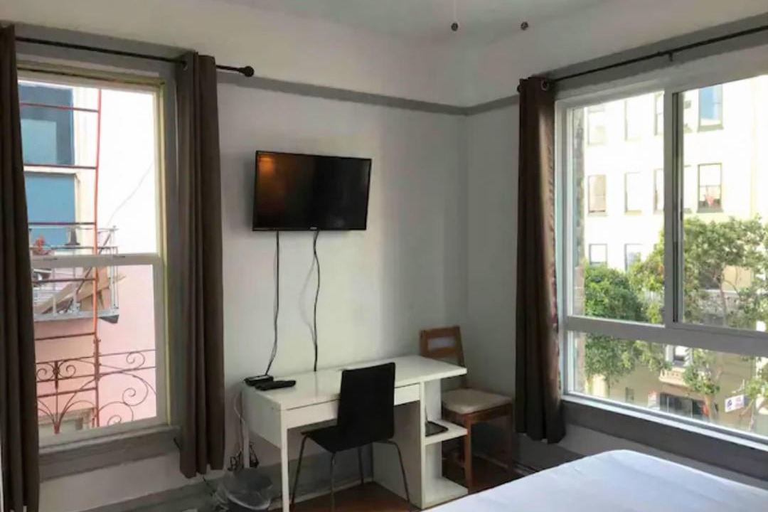 Photo of Bedroom in Theater District