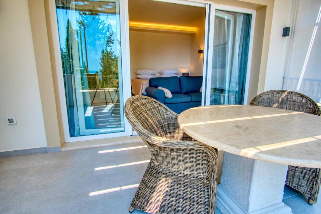 Photo of Patio Balcony in Petaleia