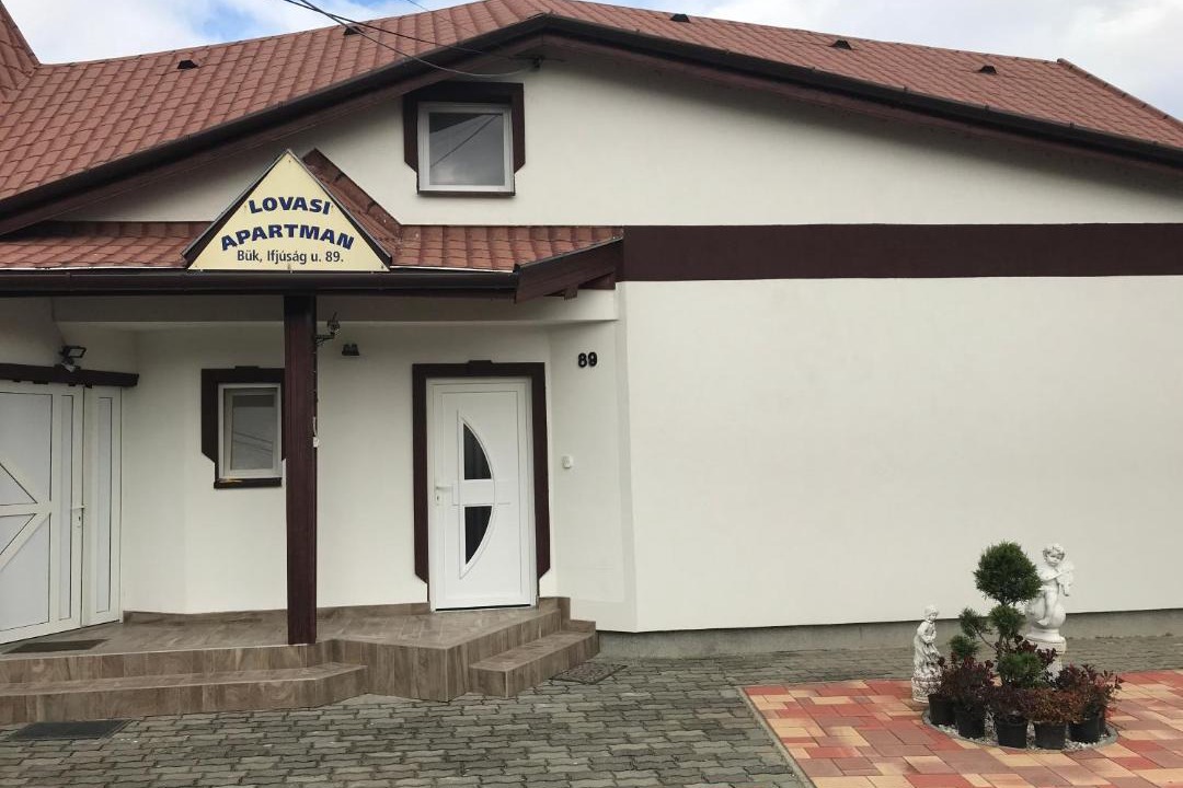 Photo of Buildings in Buk