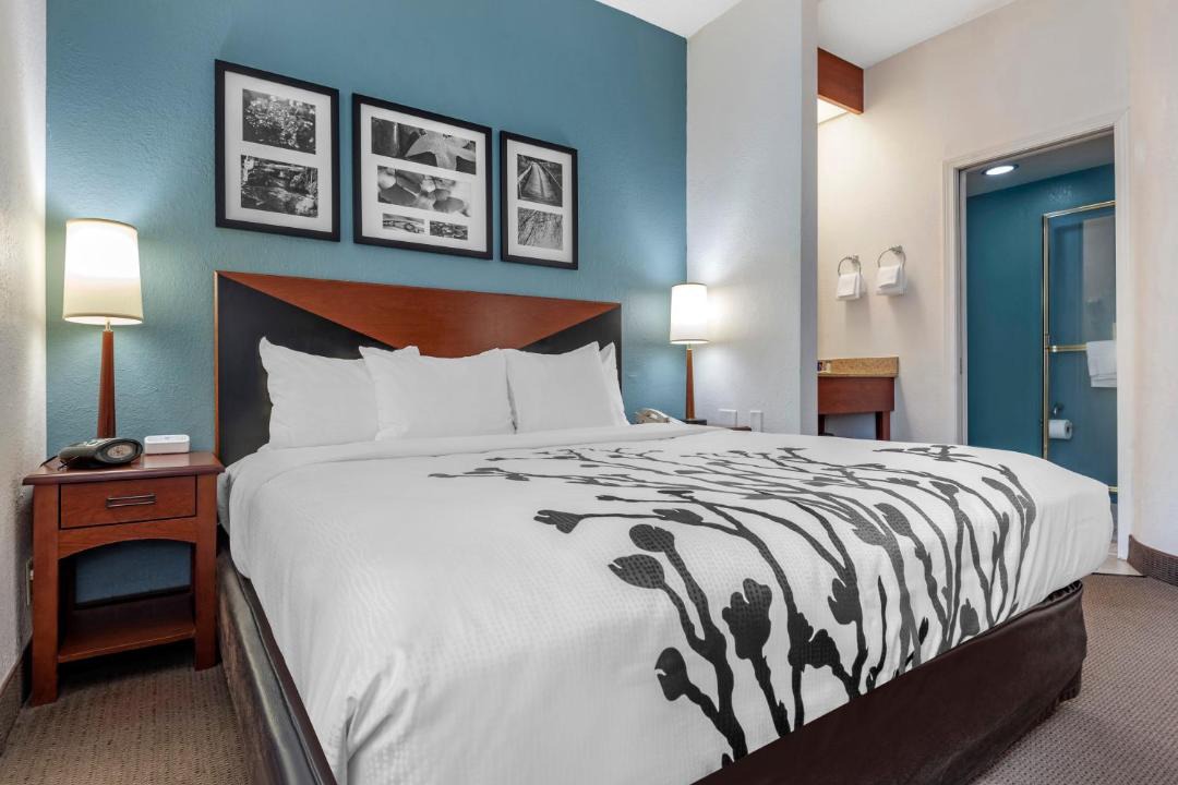 Photo of Bedroom in Amherst