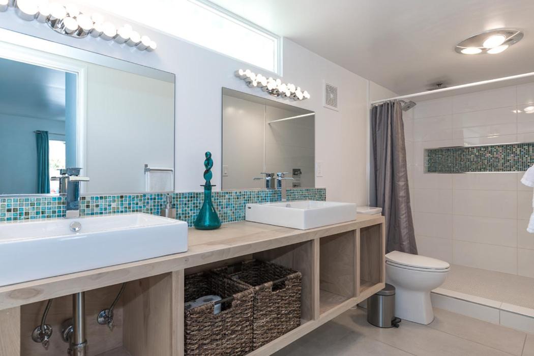 Photo of Bathroom in Desert Park Estates