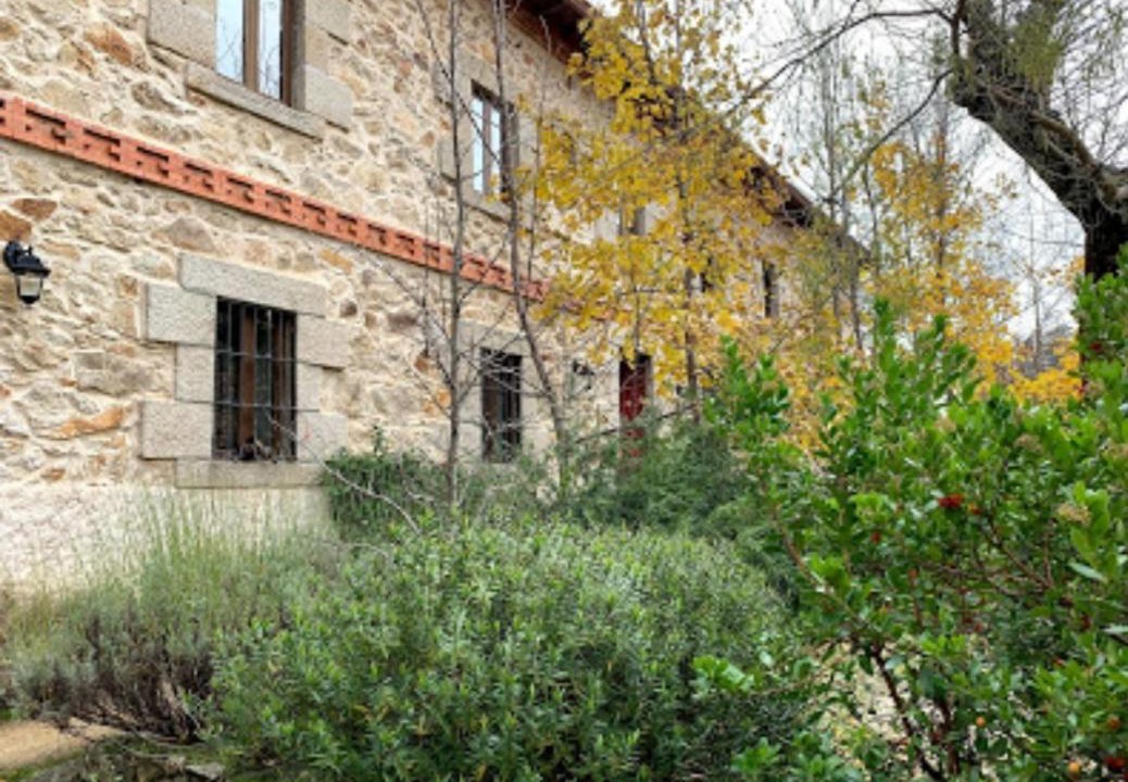 Photo of Buildings in Cercedilla