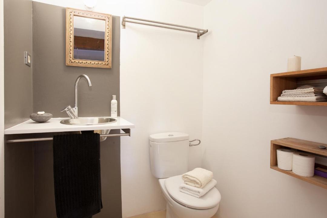 Photo of Bathroom in Poblenou