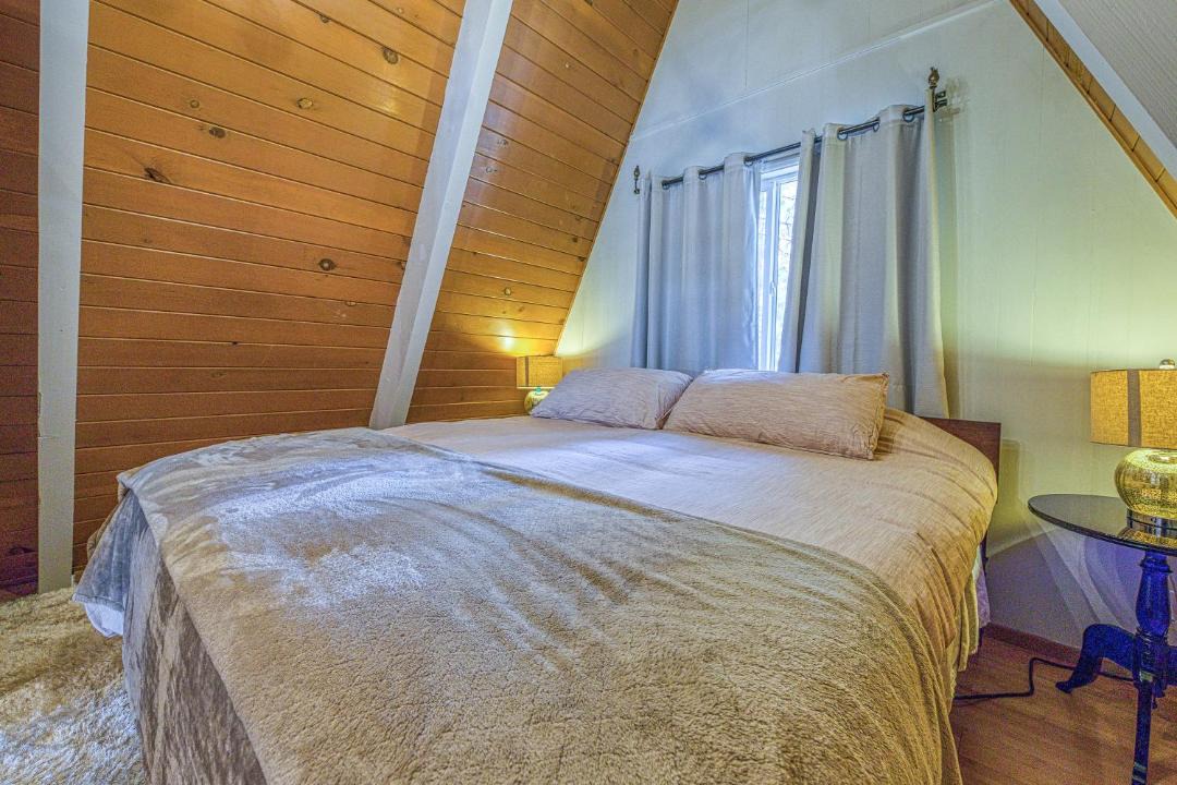 Photo of Bedroom in Summit Estates
