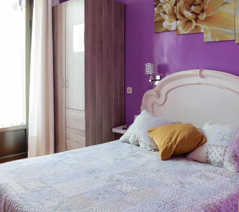 Photo of Bedroom in Sol