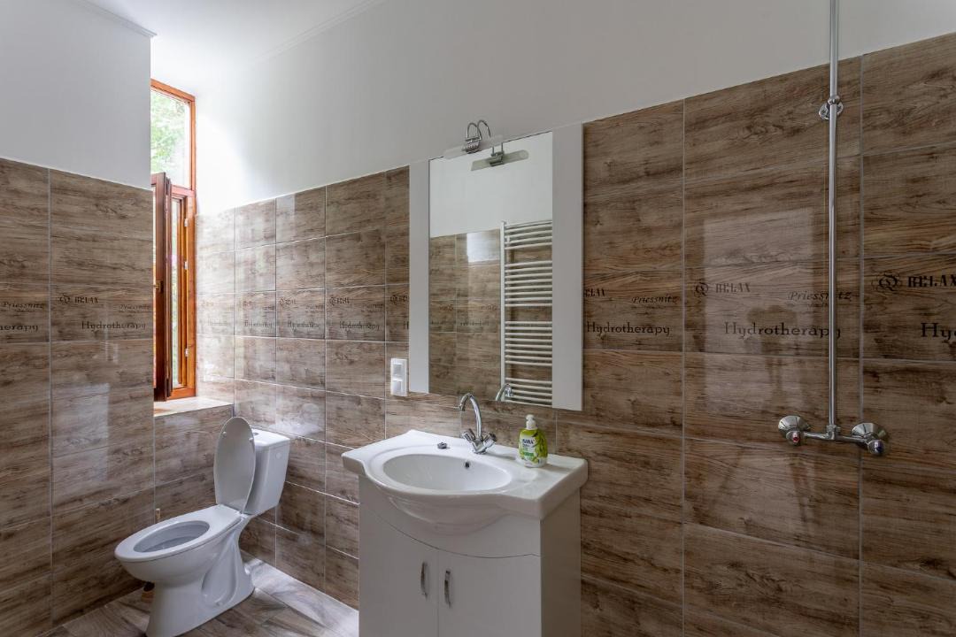 Photo of Bathroom in Gyomaendrod