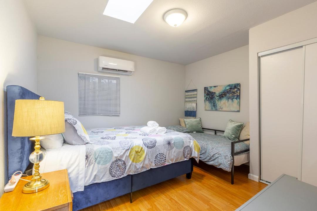 Photo of Bedroom in Redwood City